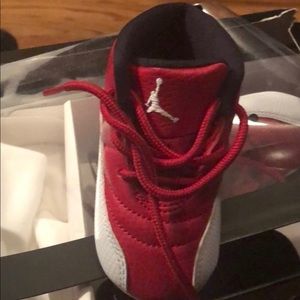 Retro 12 soft bottom